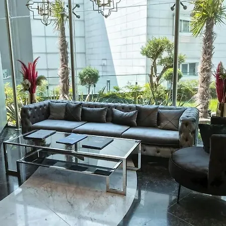 Luxury Flat With Sea & View - Gym & Parking 公寓 *