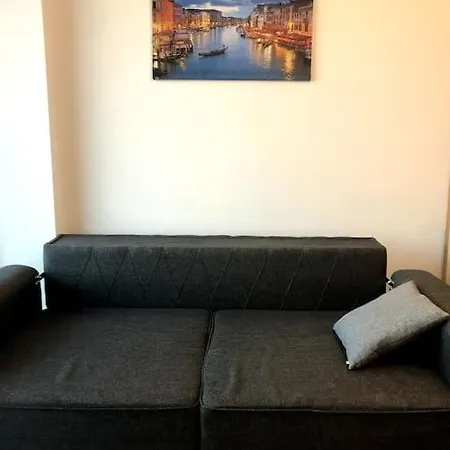 Luxury Flat With Sea & View - Gym & Parking *