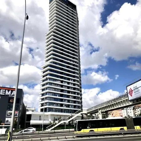 Luxury Flat With Sea & View - Gym & Parking